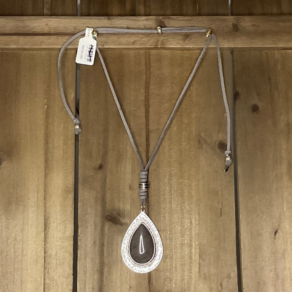 Free People Freefall  Silver Teardrop Pendant Necklace Grey Suede Cord